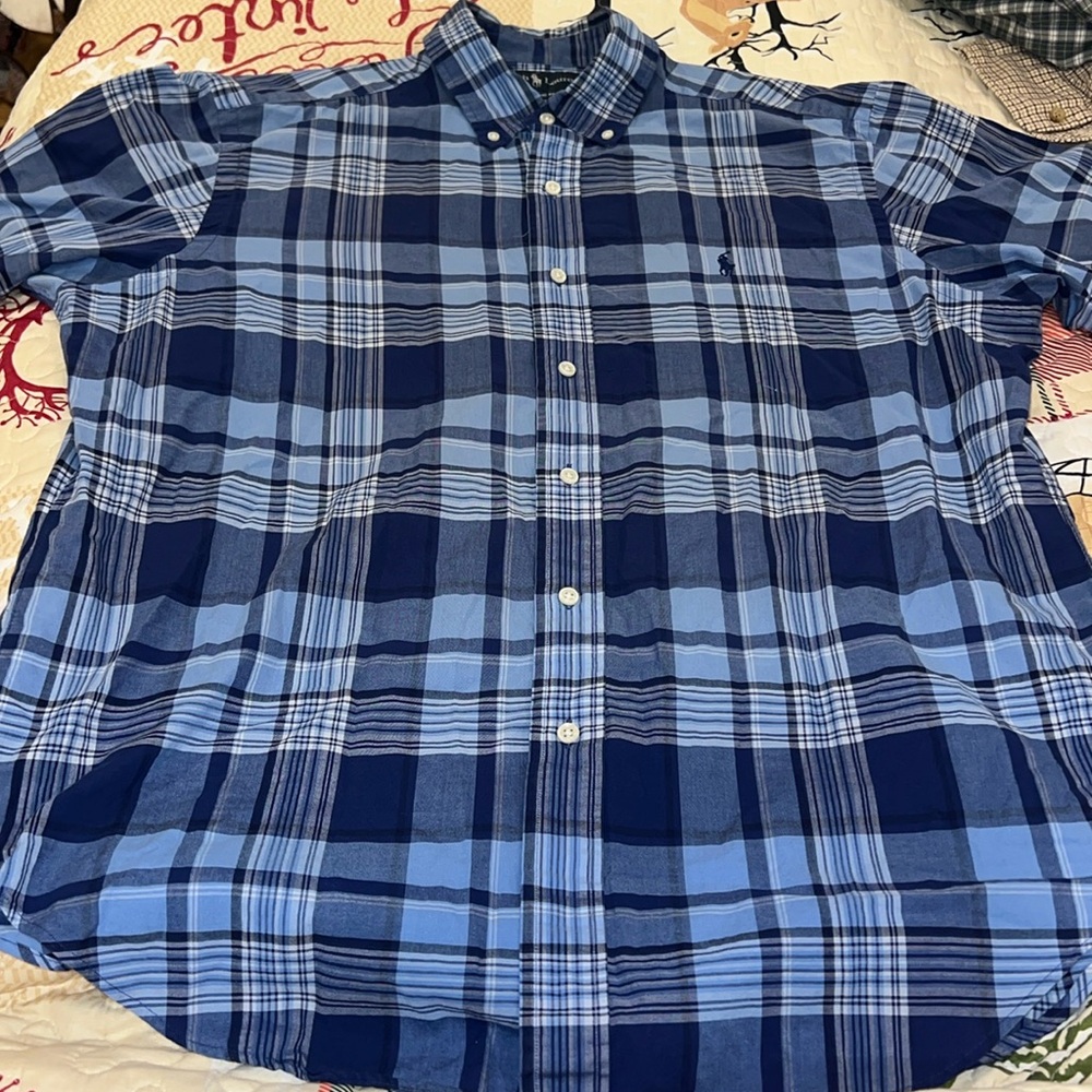 Ralph Lauren men’s size Large short-sleeve polo button-up